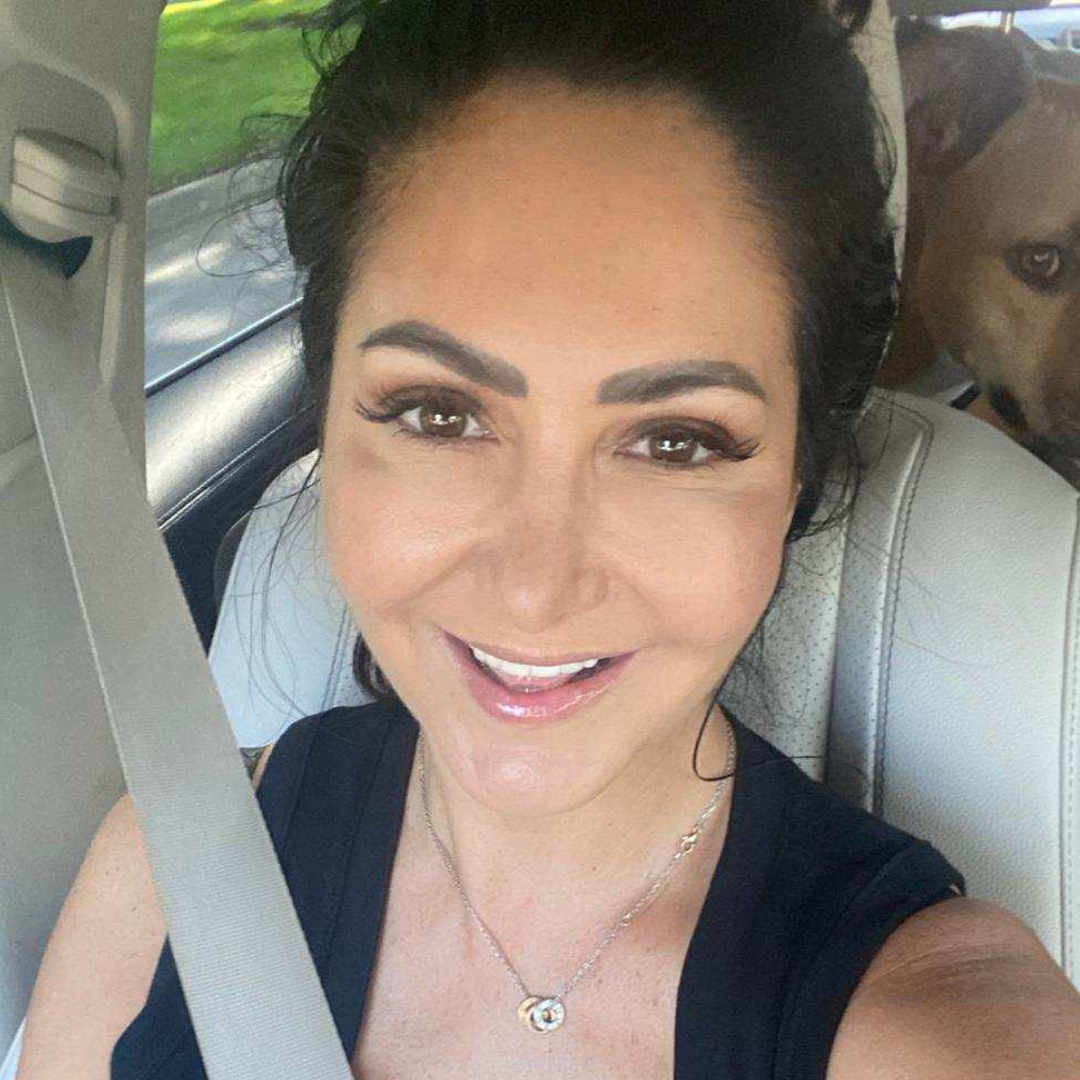 <em>Genesis Flores M.</em>